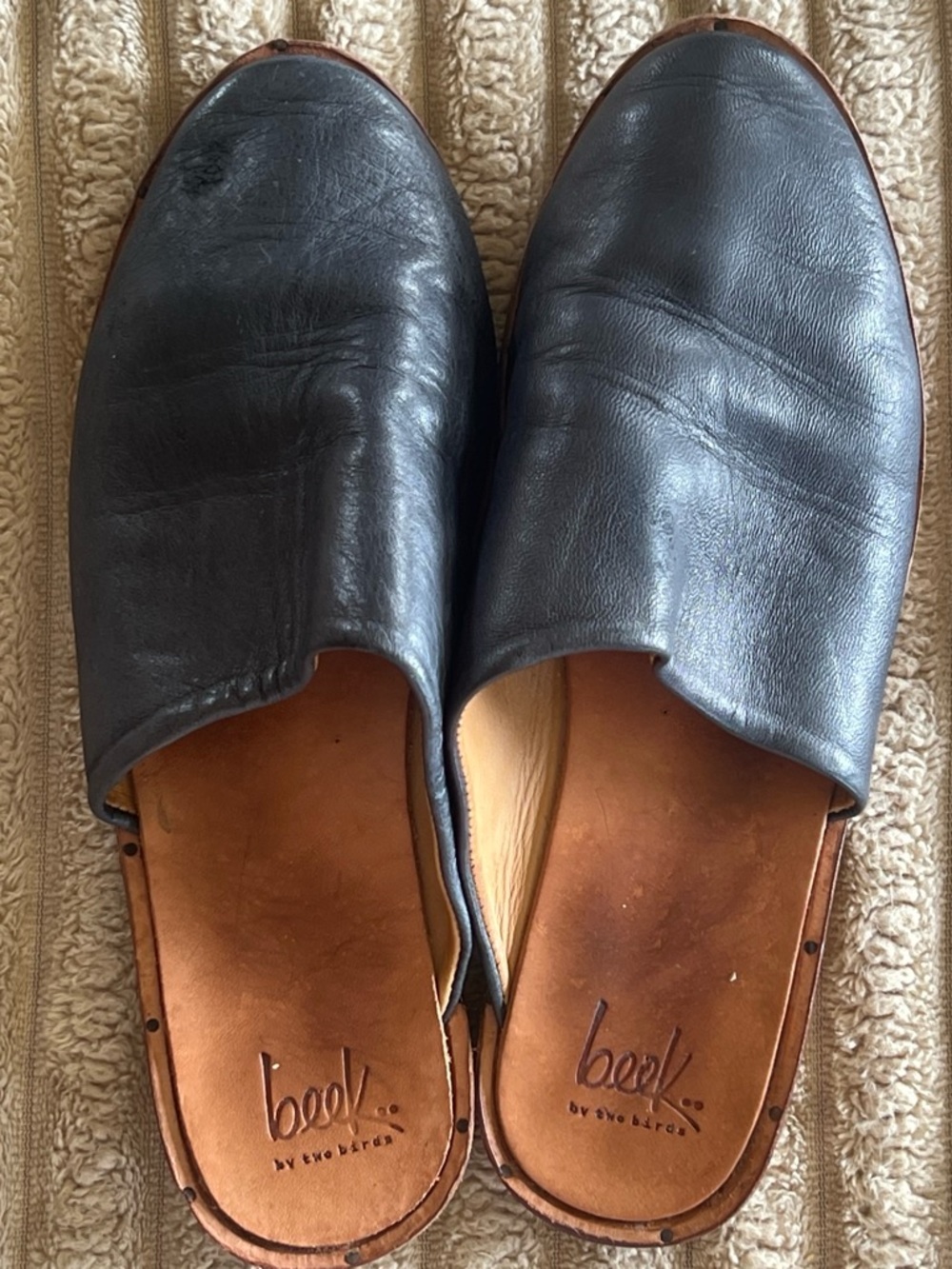 Beek Black Leather Slip-On women’s  Clogs